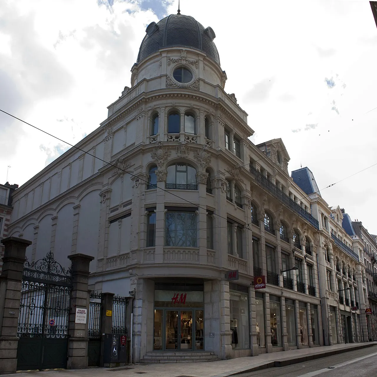 Immeuble dénommé « Les Nouvelles Galeries »