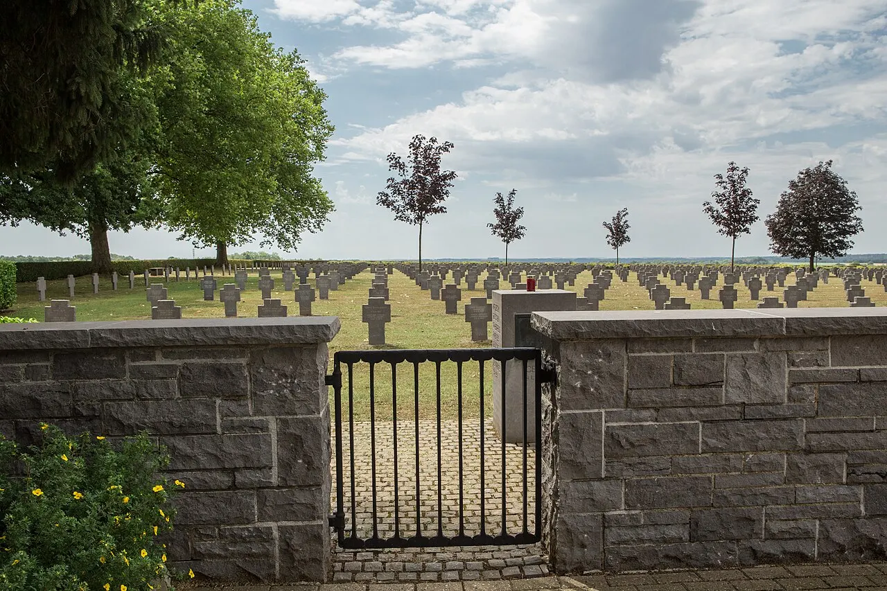 Nécropole nationale française et cimetière allemand