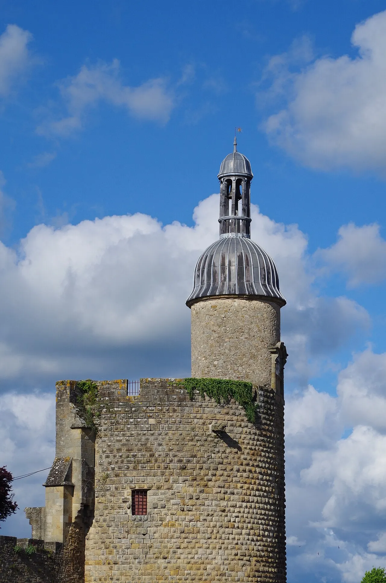 Tour Qui Qu’en Grogne