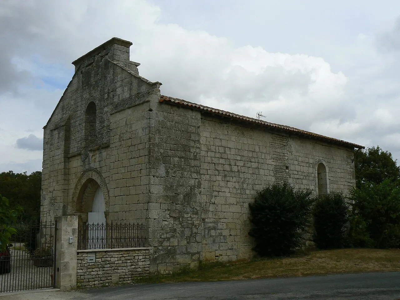 Ancienne église Saint-Maurice-de-Mairé