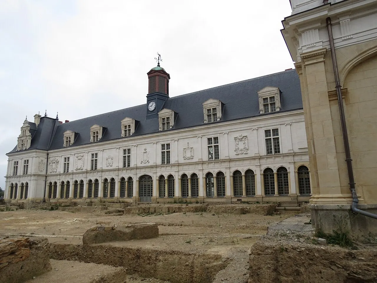 Château Neuf, actuellement Palais de Justice de Laval