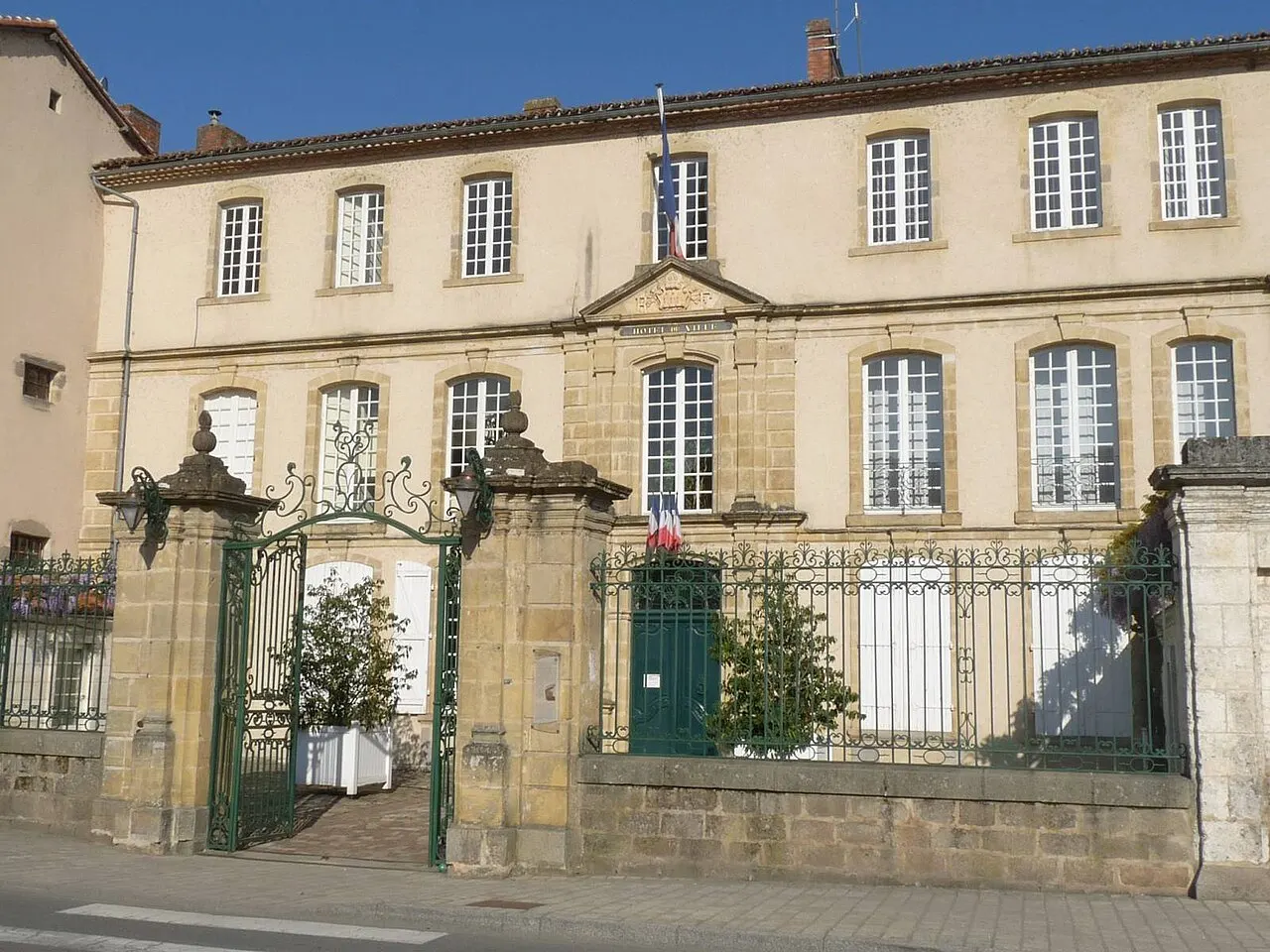 Ancien hôtel Dassier des Brosses