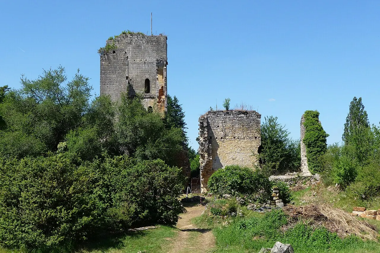 Ruines du château de Miremont