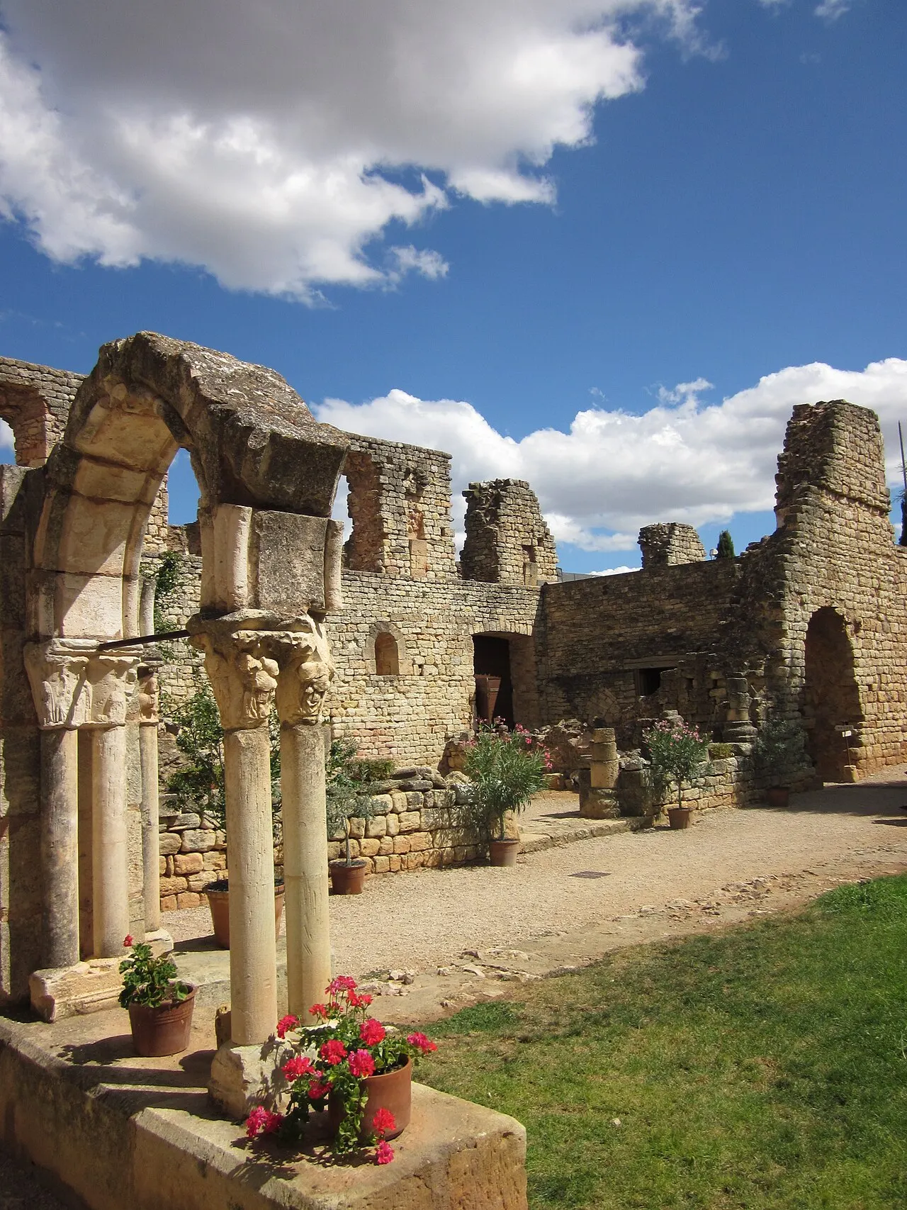 Abbatiale Sainte-Marie de Fontcaude, de l’ordre des Prémontrés