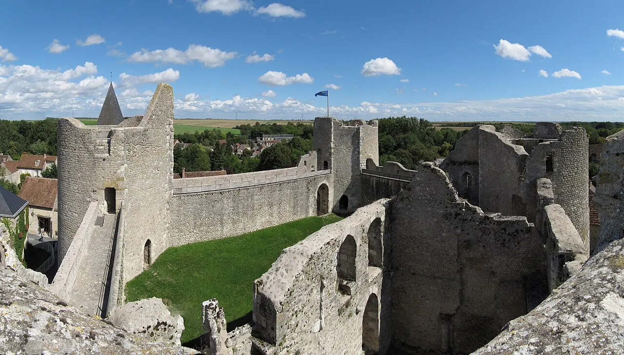 Château d’Yèvre-le-Châtel