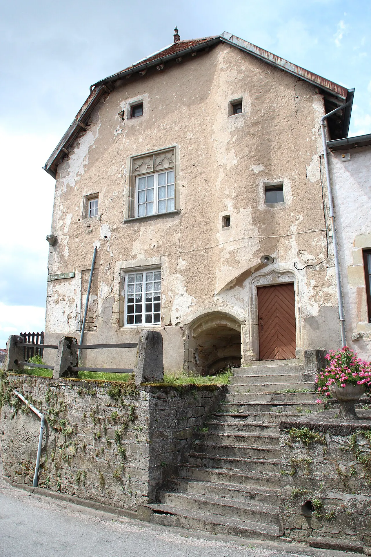 Immeuble dit ancien hôpital