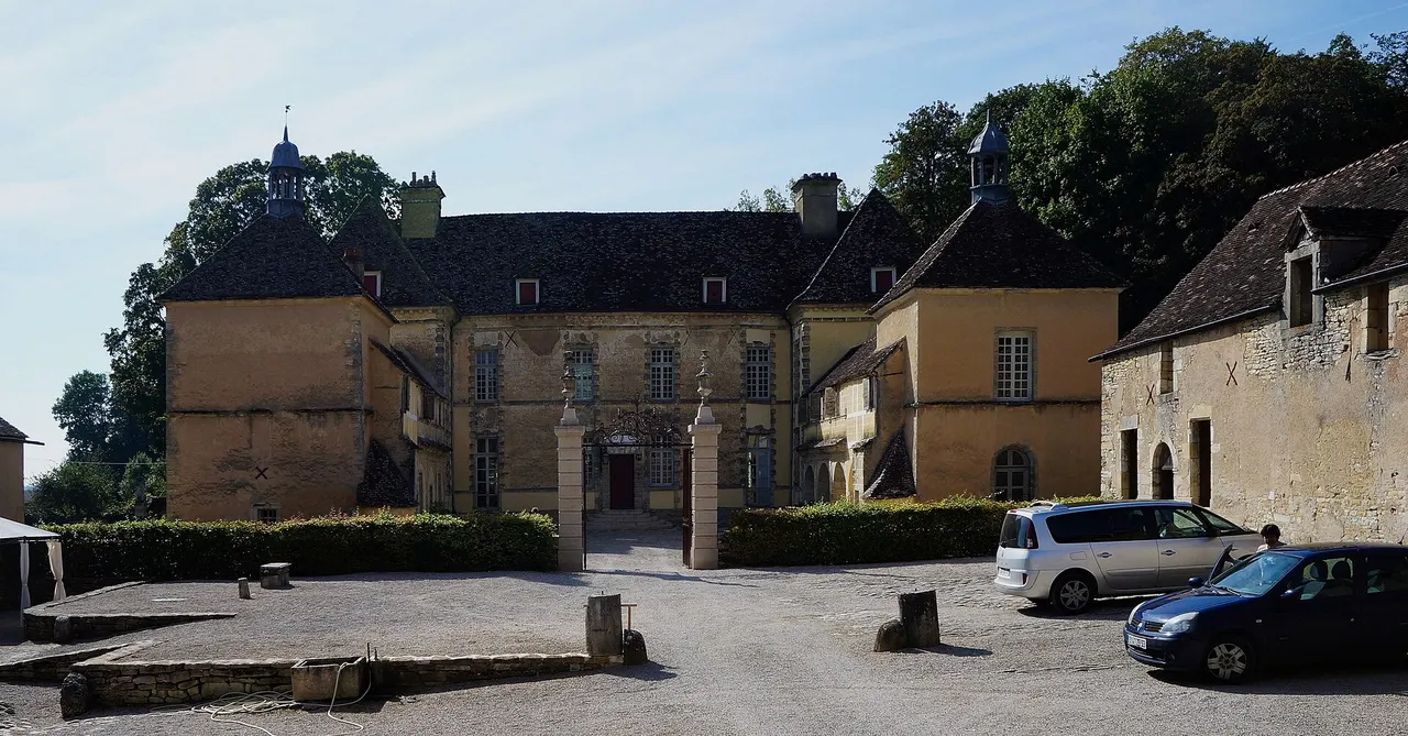 Château d’Entre Deux Monts