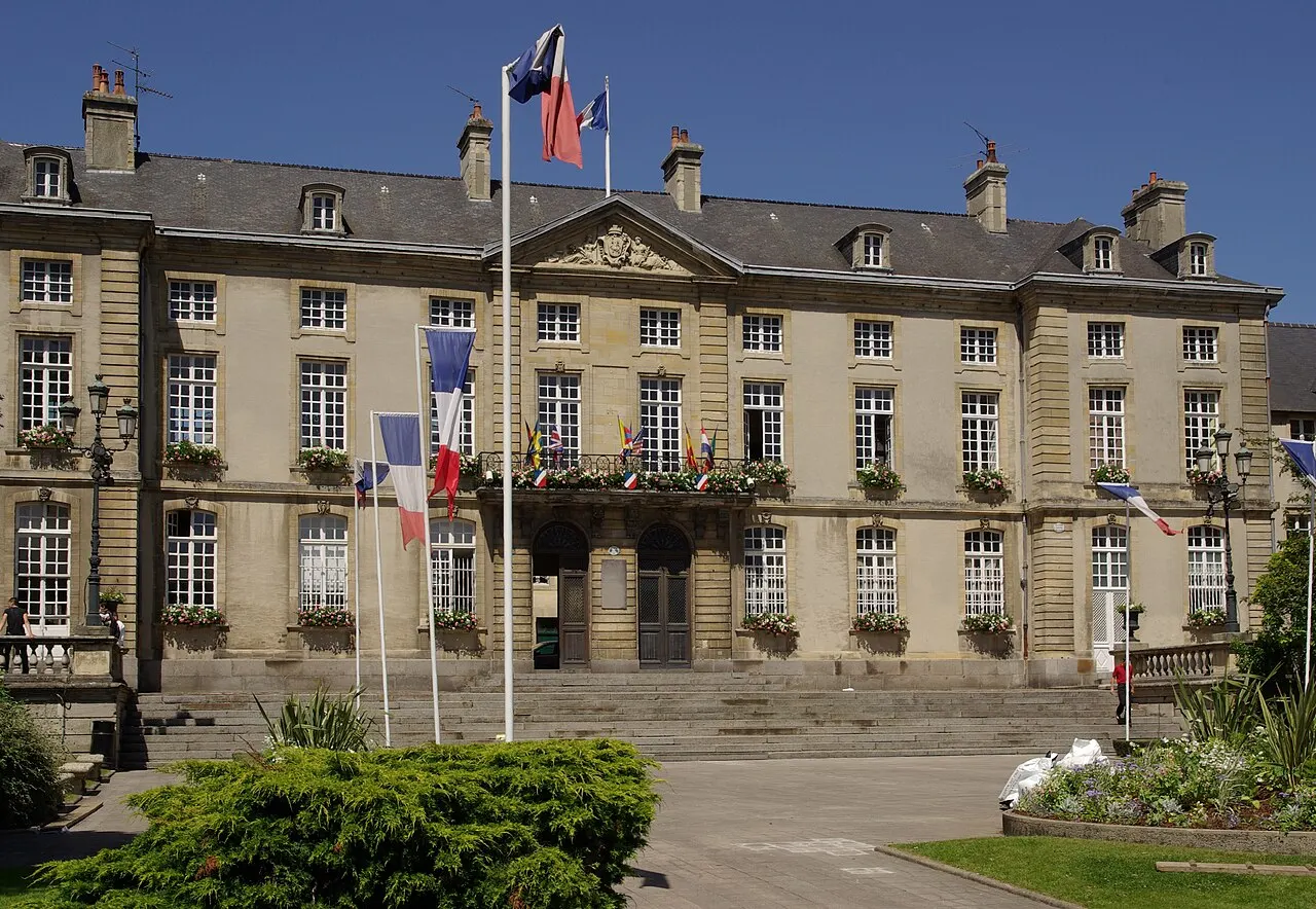 Ancien palais épiscopal, actuellement Hôtel de ville