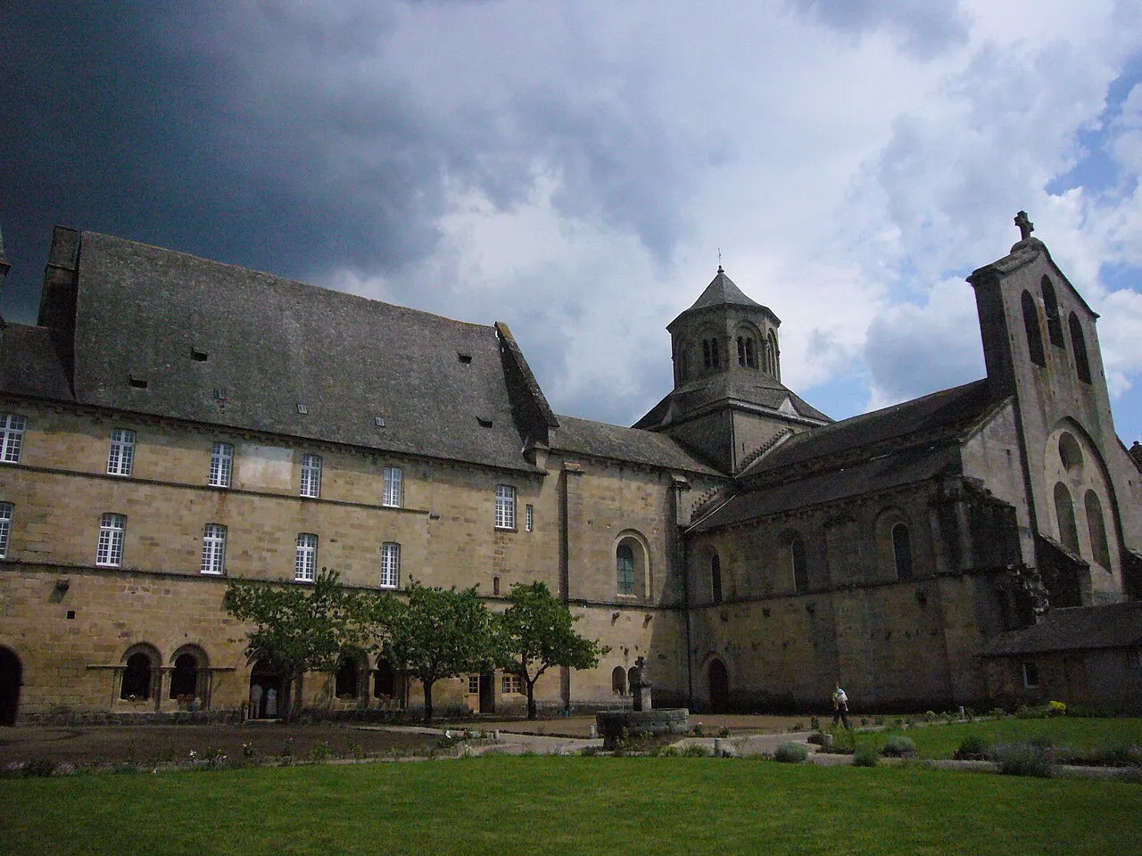 Abbaye Saint-Étienne d’Aubazine