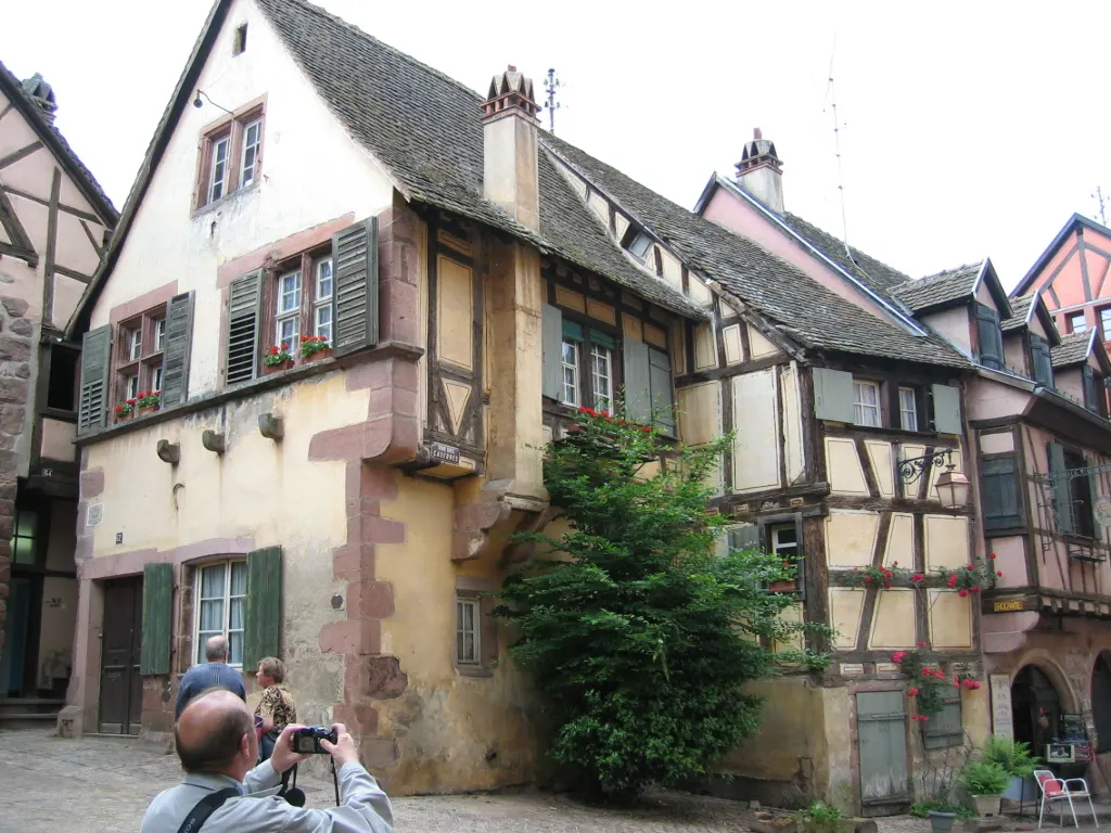 Tour des Voleurs et Maison de Vigneron