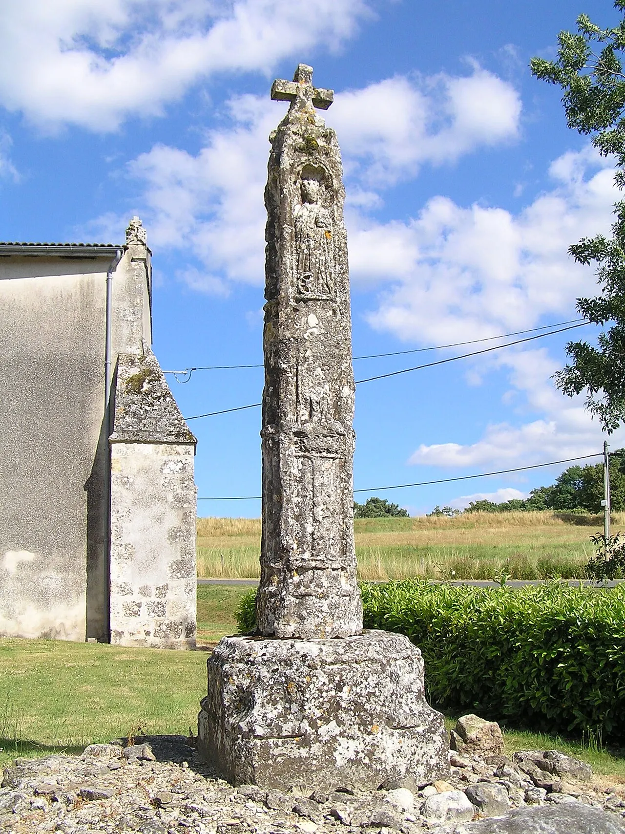 Croix de l’ancien cimetière