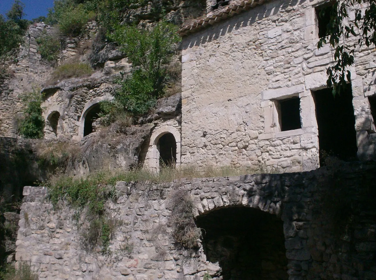 Village Troglodytique de Barry