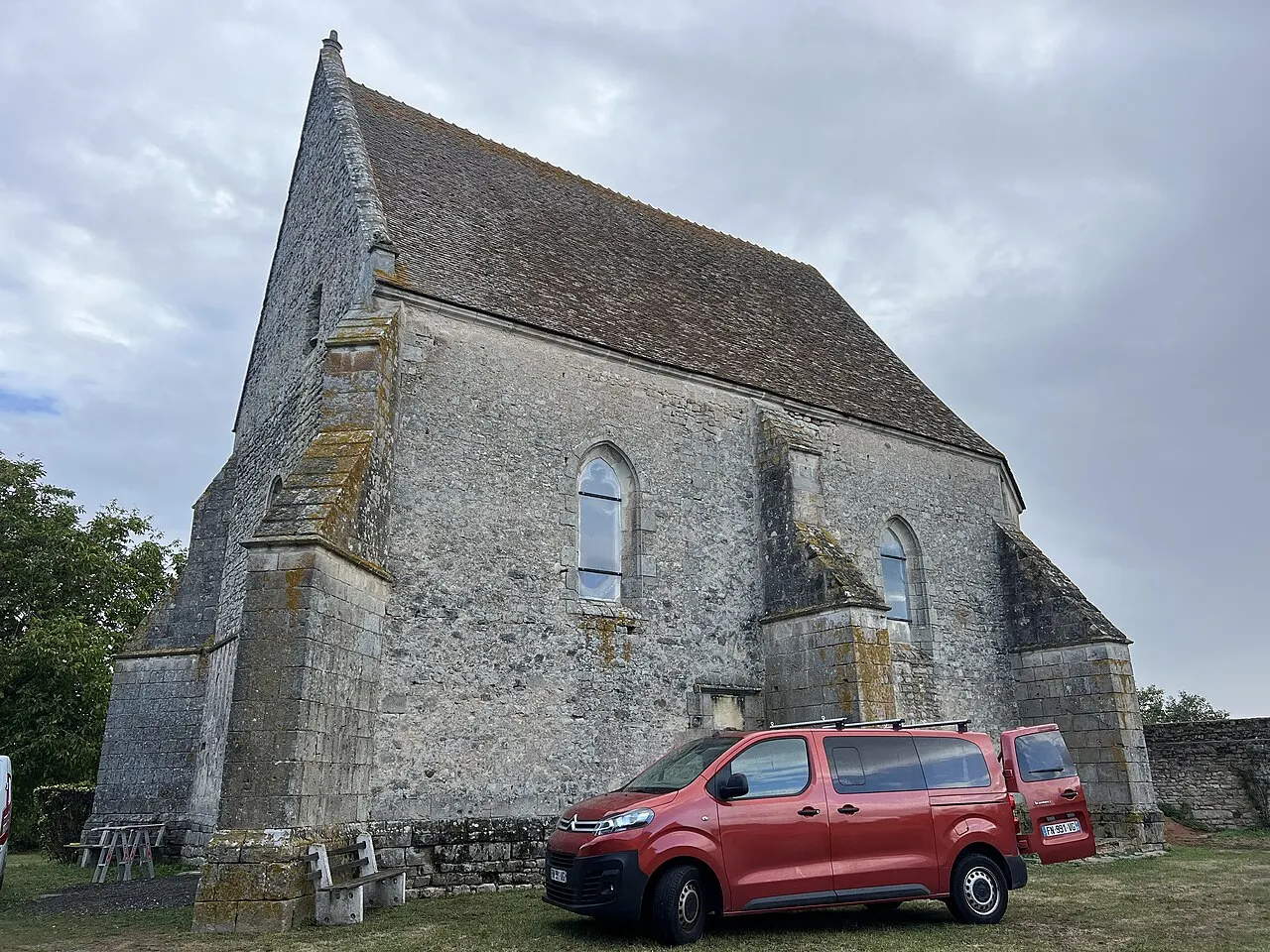 Chapelle priorale clunisienne Saint-Mayeul