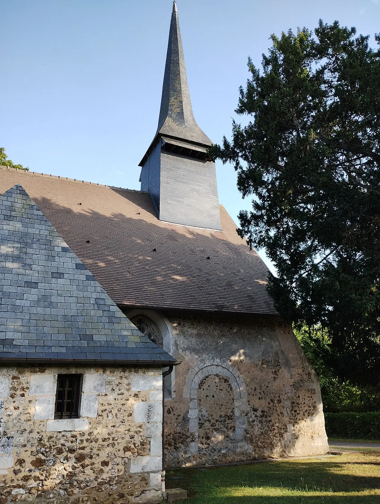 Église Notre-Dame et Saint-Lubin